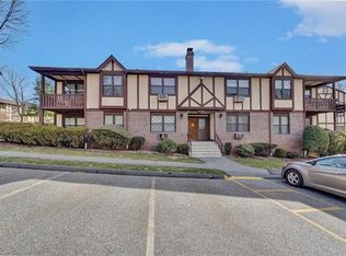 394 Sierra Vista Ln, Valley Cottage, NY 10989