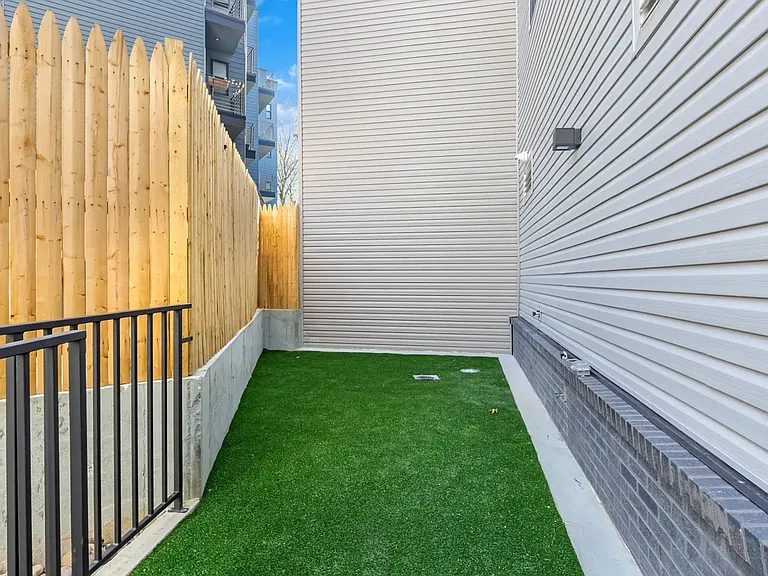 The Beacon Flats — Photo 15