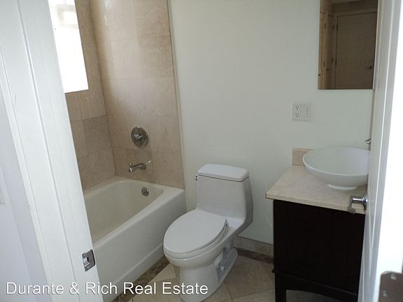 5th image of 1450 W Thorndale Ave #S2