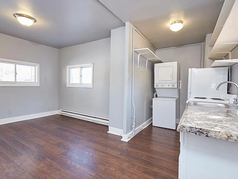 1118 E Platte Ave #B — Photo 7