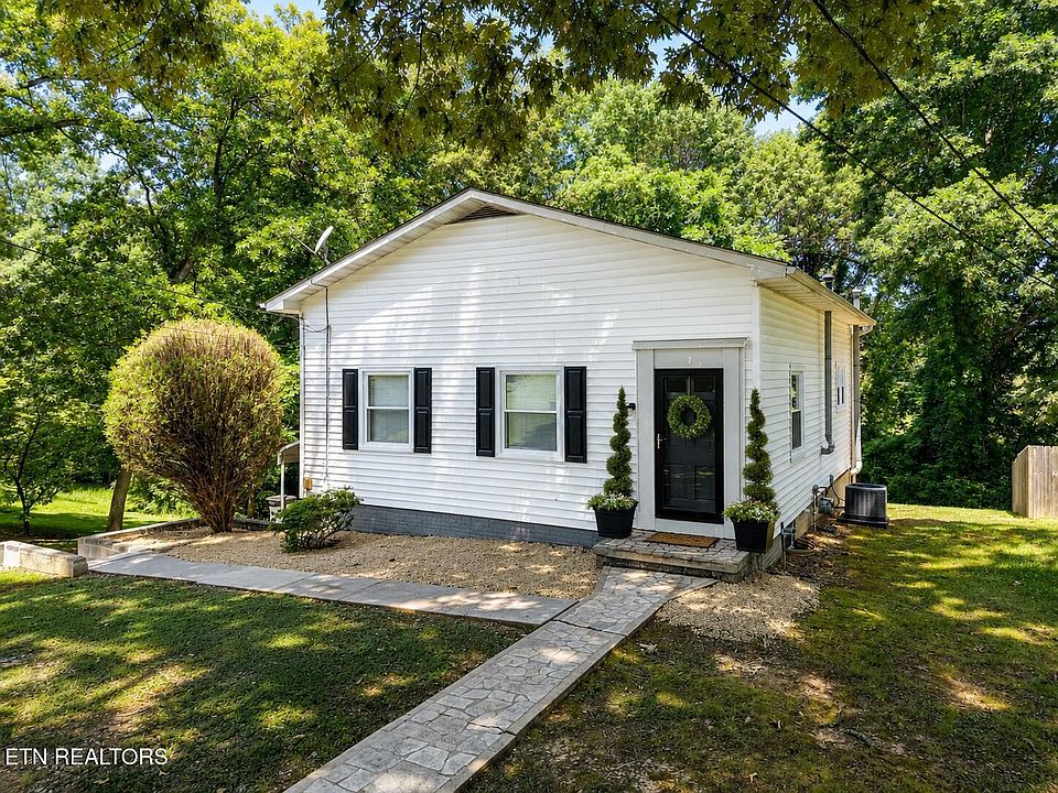 1st image of 1209 Forest Ave