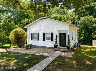 1209 Forest Ave, Maryville, TN 37804