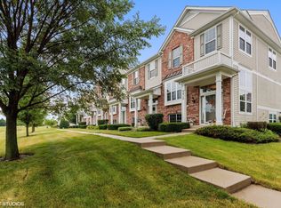 2410 Neubauer Cir, Lindenhurst, IL 60046