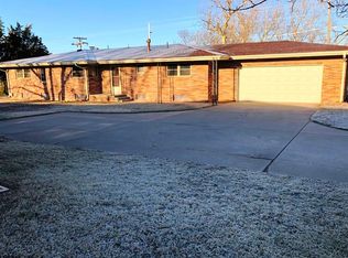 1031 W 4th St, Larned, KS 67550