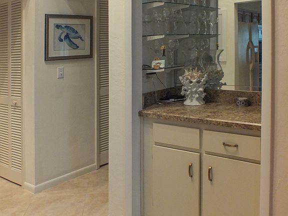 5th image of 378 Gleneagles Dr