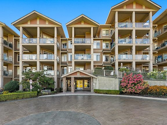 4th image of 3545 Carrington Rd Unit 108