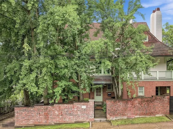 4352 Centre Ave, Pittsburgh, PA 15213