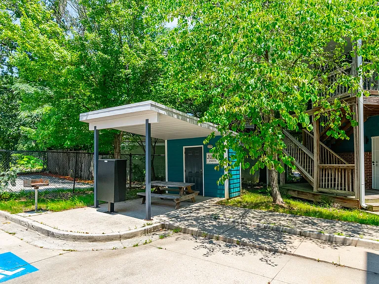 1537 Ralph David Abernathy Blvd SW #C-204 — Photo 16