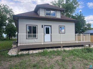 430 W Willow St, Canistota, SD 57012