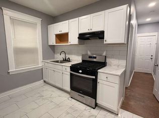 1561 Chapel St #1B, New Haven, CT 06511