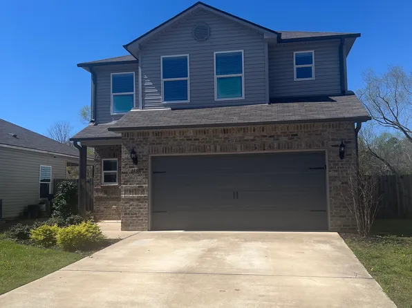 4604 Smithfield Ln, Northport, AL 35473