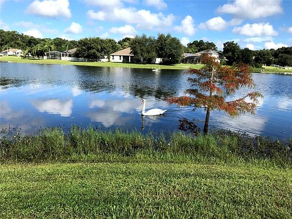 2nd image of 103 Crystal Oak Dr