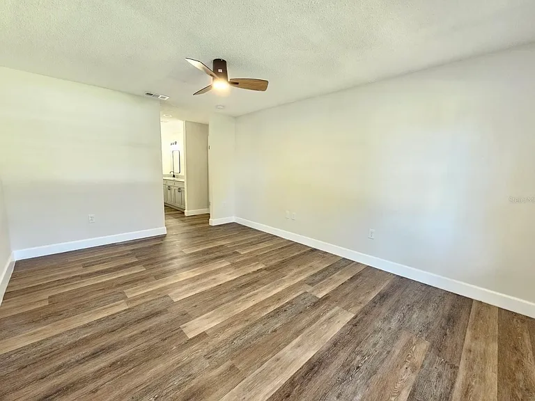 1151 N Commerce Ter — Photo 16