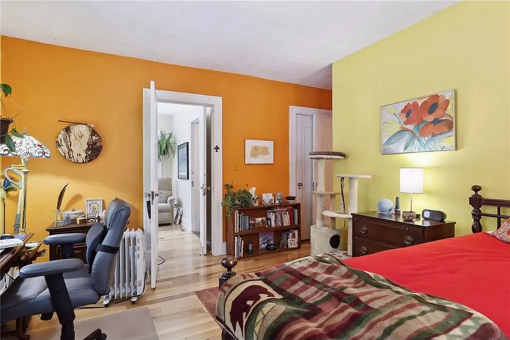 3 bed, 1376 sqft, $2,450 — Photo 4