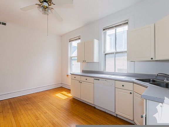2nd image of 2315 N Southport Ave #3