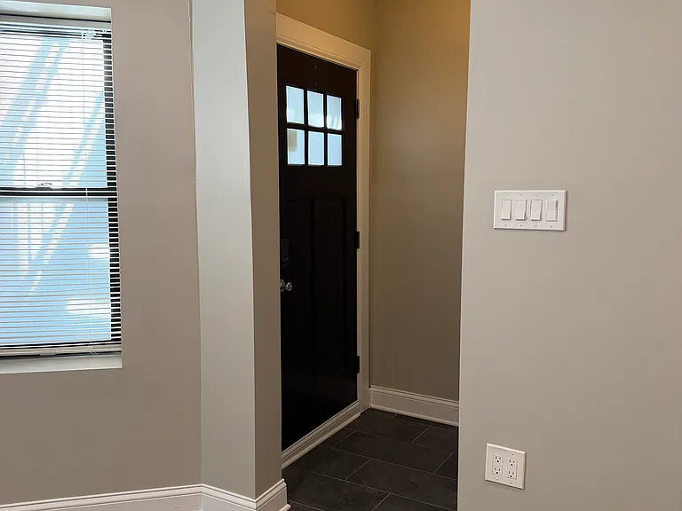 701 N Saint Louis Ave — Photo 10