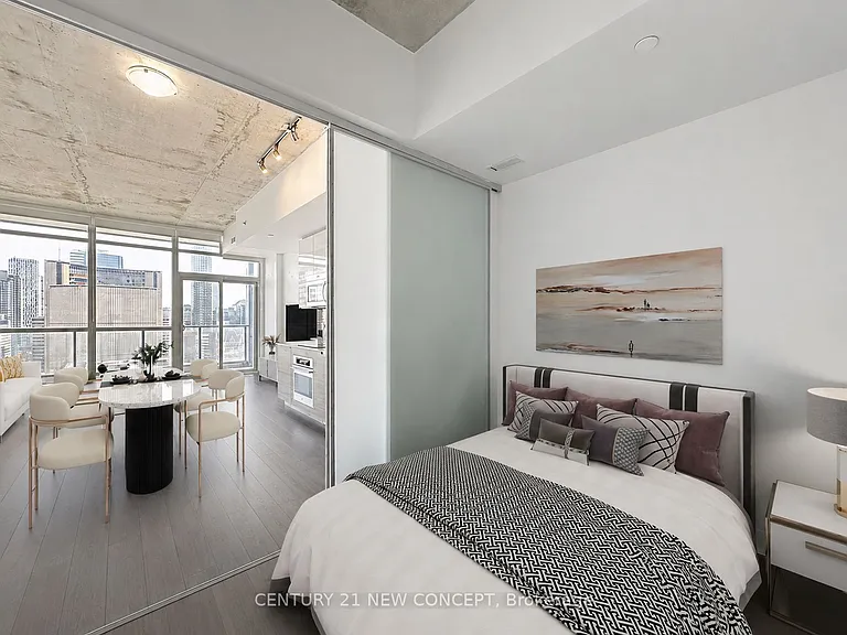 210 Simcoe St #1909 — Photo 4