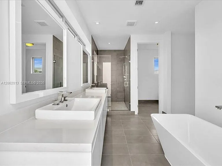 16644 Botaniko Dr N — Photo 38