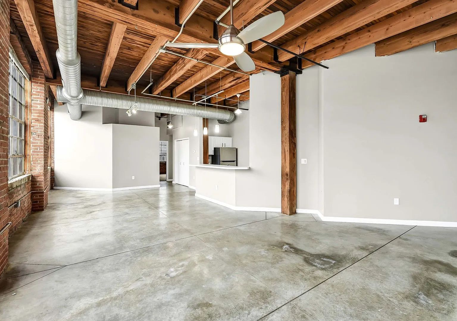 SoHo Lofts — Photo 4