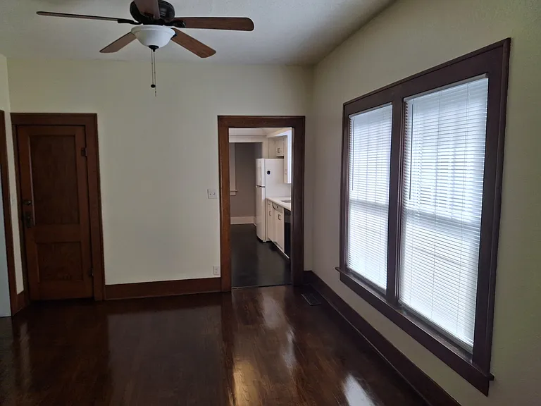 836 N Litchfield Ave — Photo 26