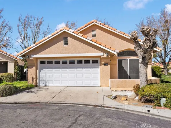11594 Mountain Meadow Dr, Apple Valley, CA 92308