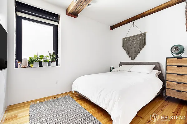 Sold by Halstead Real Estate | media 20