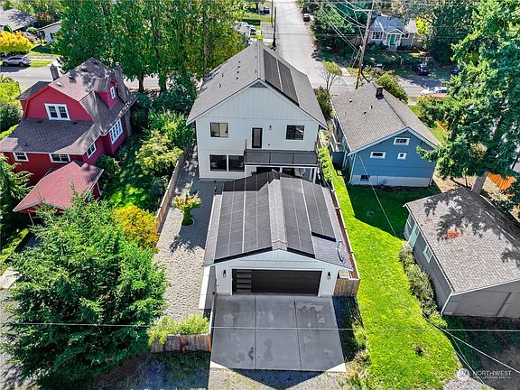 2nd image of 5213 N 42nd Street