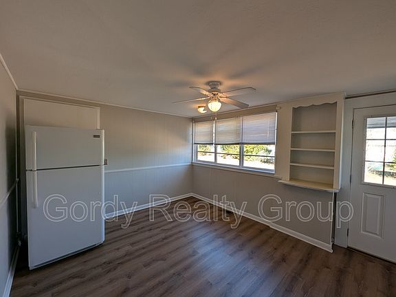 5th image of 3016B 4th St