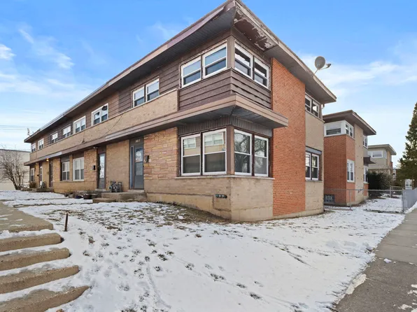 2011 Georgetown Ln, Waukegan, IL 60085