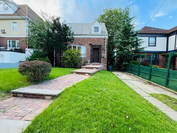 17629 80th Dr, Jamaica, NY 11432