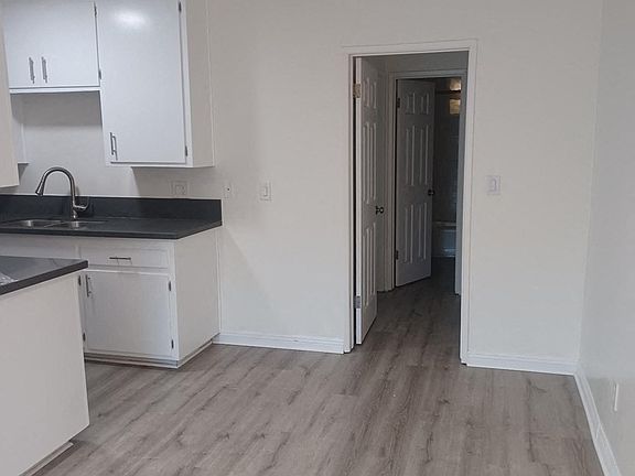 4th image of 520 Ohio Ave #60485535