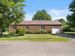 312 Harbinson Rd, Beaver Falls, PA 15010