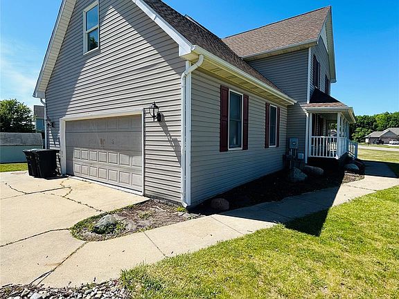3rd image of 2335 Pebble Creek Dr