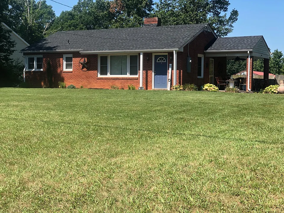 690 Leesville Rd