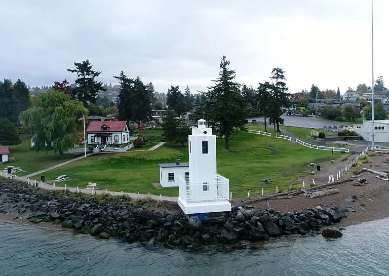 Nearby Browns Point Lighthouse Park