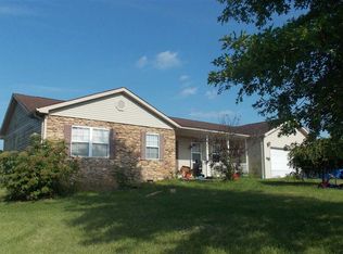 580 Easy St, Mitchell, IN 47446