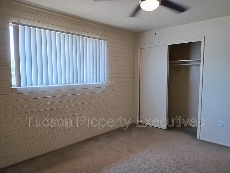 8934 S Nogales Hwy — Photo 15