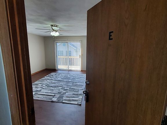 2nd image of 136 Lauren Cir #E