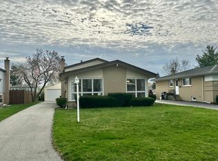 1243 S Mitchell Ave #HSE, Arlington Heights, IL 60005