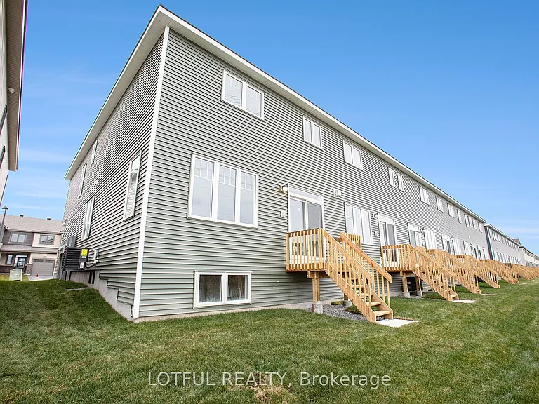 2104 Winsome Ter — Photo 25