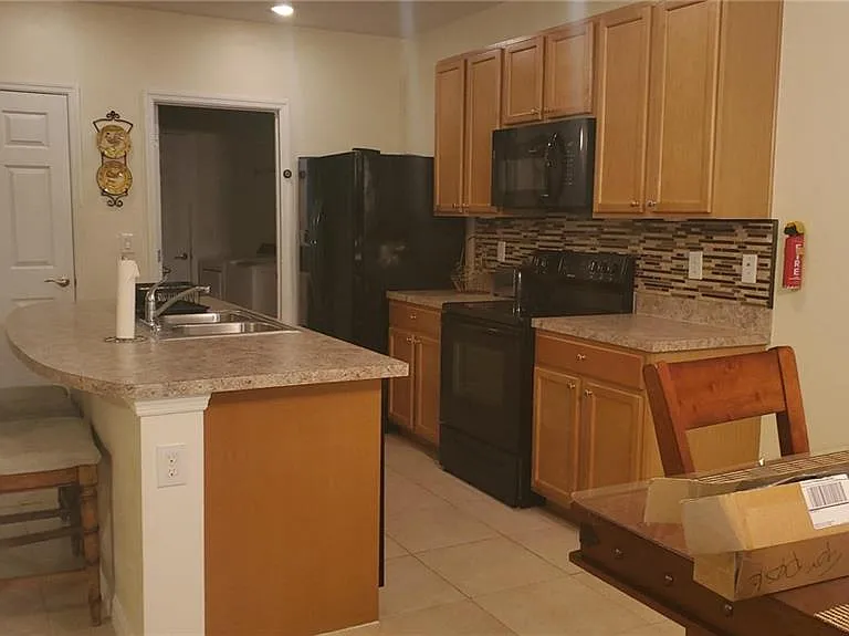 10709 Crossback Ln — Photo 6