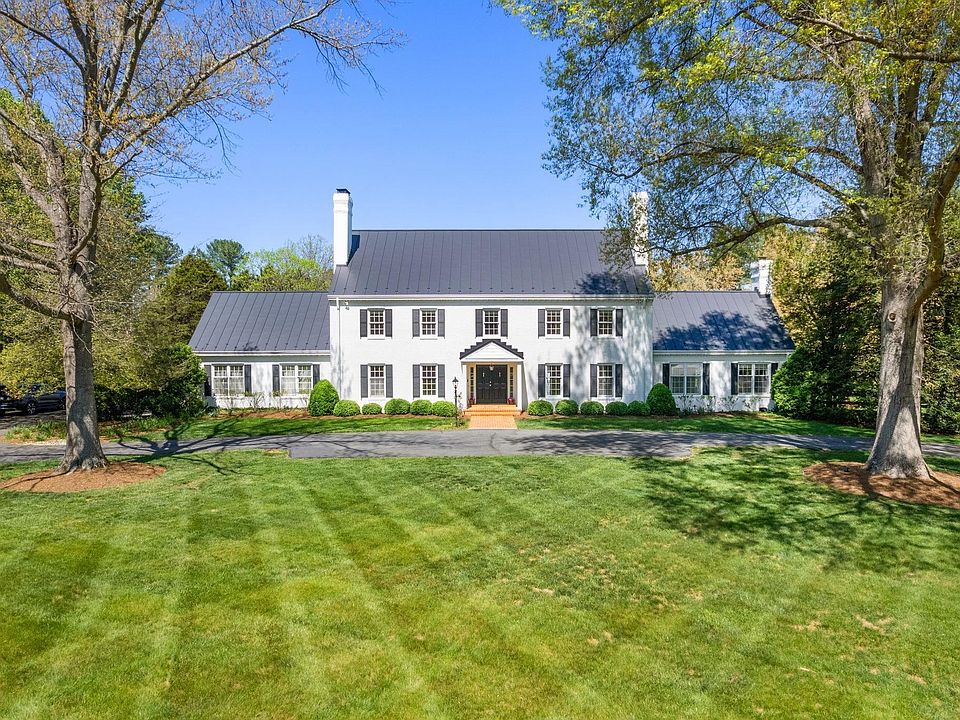 1st image of 101 Cavalier Dr