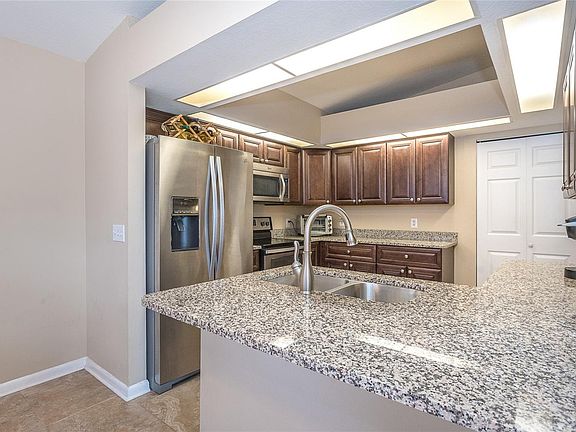 5th image of 139 Kings Dr