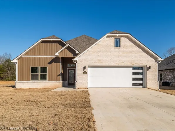 8507 Broadley Dr, Fort Smith, AR 72916