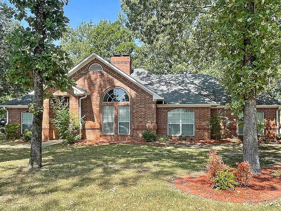 1st image of 20 Treasure Hill Dr
