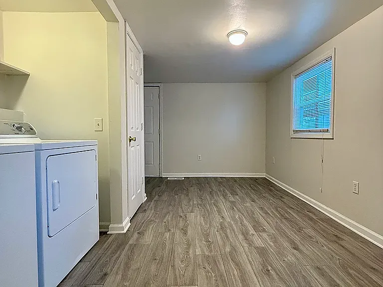 601 Morrow Rd — Photo 9