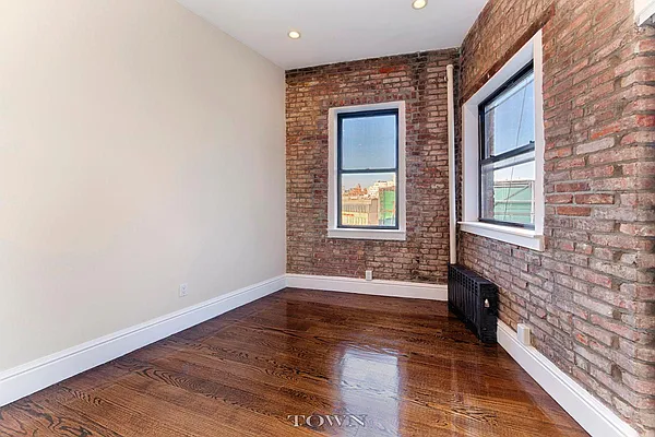 Rented by Town Residential | media 45