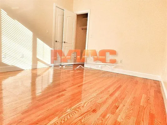 Rented by MAC Realty NY | media 7