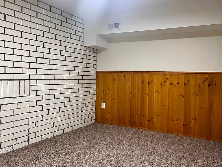 2 Thorncroft Cres — Photo 17