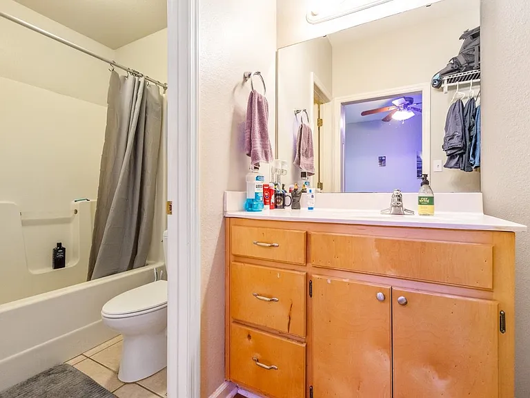 533 Conradi St #1 — Photo 12